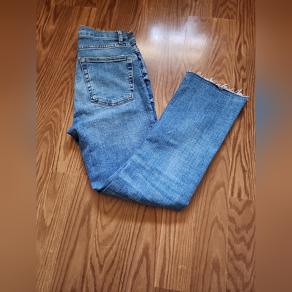 Zara the bootcut with raw‎ hem size 2  Blue Women's Jeans